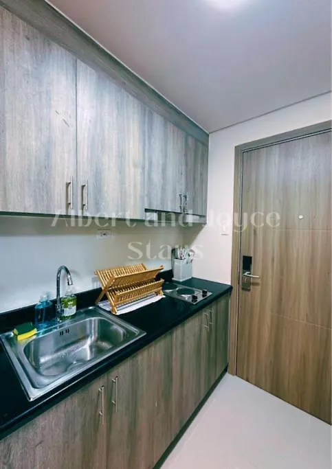 Apartment Emma Mattress 1Br Condo @ Fame Manila